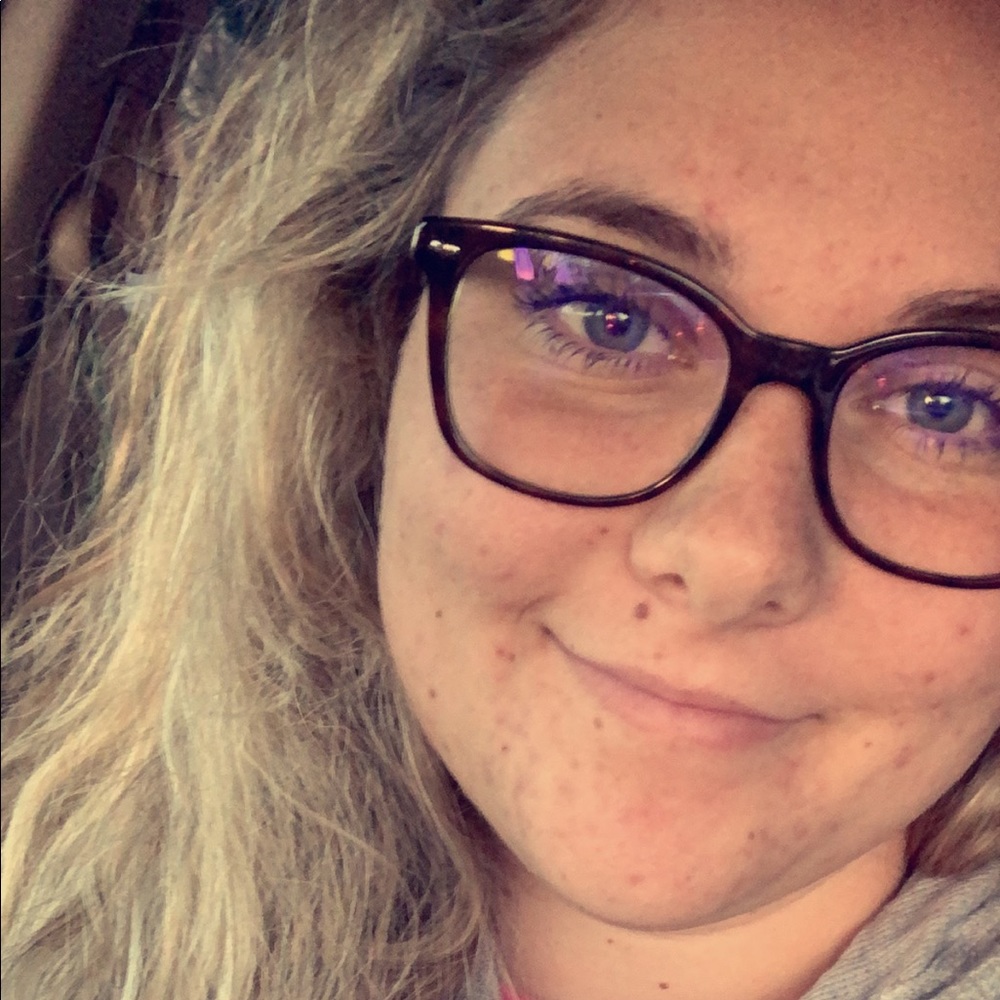 Meet your Posher, Maddie